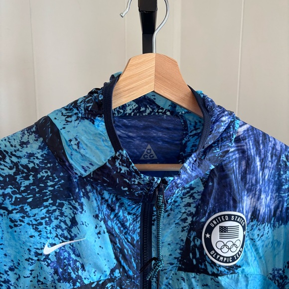 Nike ACG Jackets & Blazers - Nike ACG Olympic Team Issued USA Blue Full Zip Hooded Windbreaker Women’s M NWT